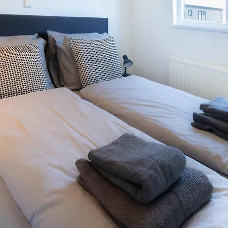 Waterzicht Chalet Nulde - Rust & Ruimte Voor 5 Personen Putten